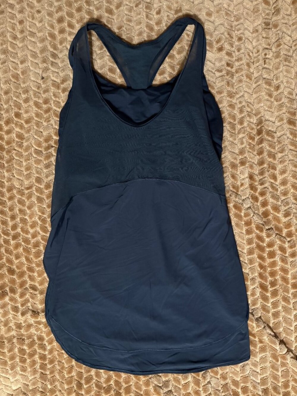 EXCELLENT Lululemon Twist Around Tank Top Built-In Bra Yoga Activewear Black 8 - Picture 2 of 8